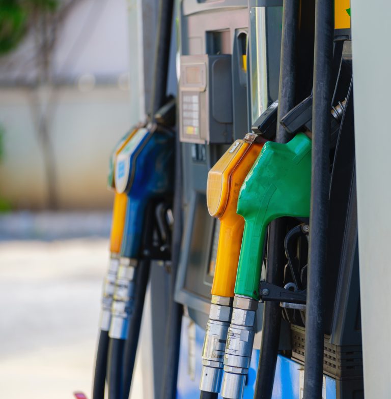 ¿Cómo ahorrar combustible en mi viaje en autocaravana? Consejos útiles para reducir gastos